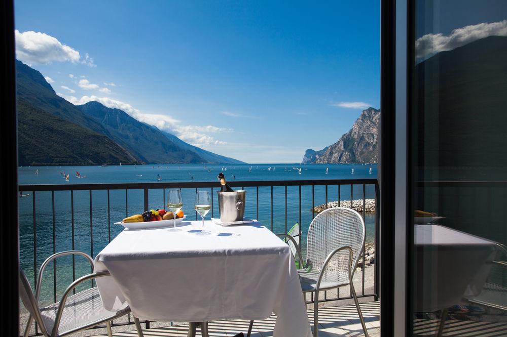 Hotel Lido Blu - Surf & Bike Torbole Sul Garda Exterior photo