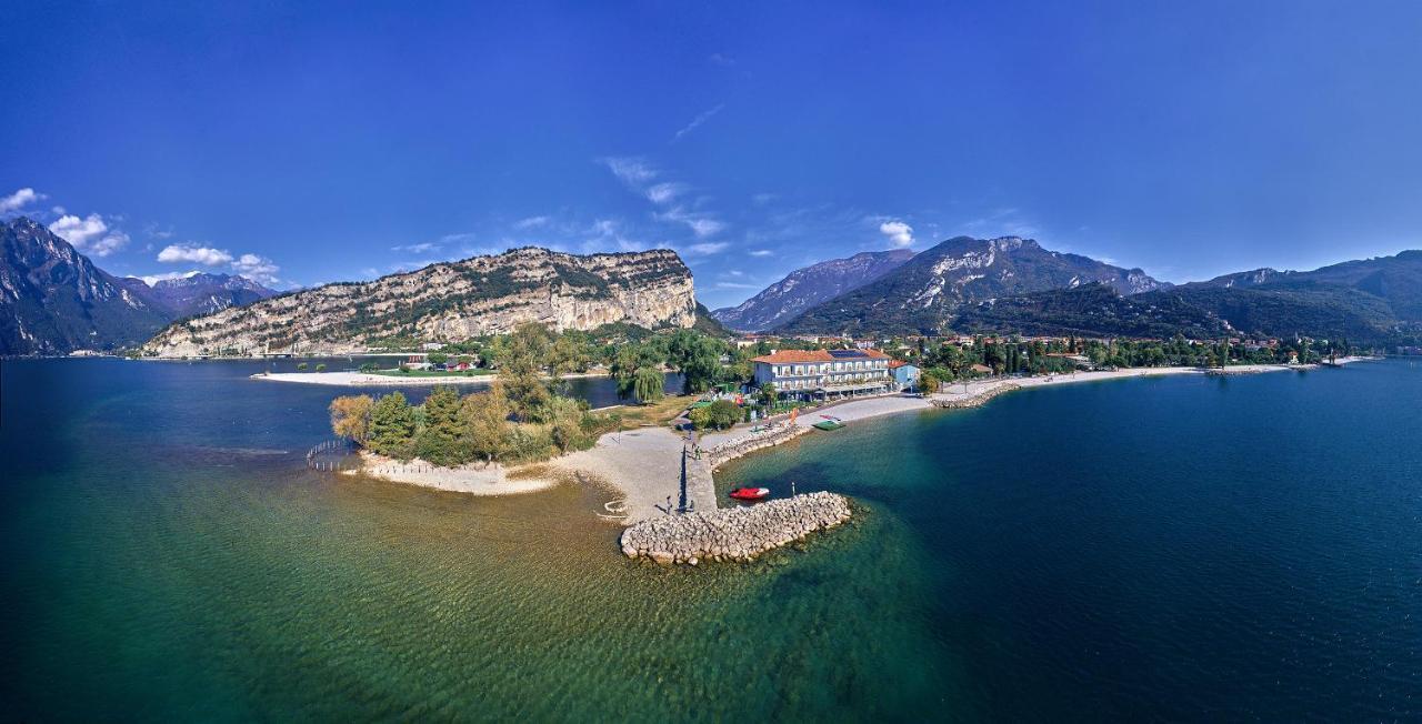 Hotel Lido Blu - Surf & Bike Torbole Sul Garda Exterior photo